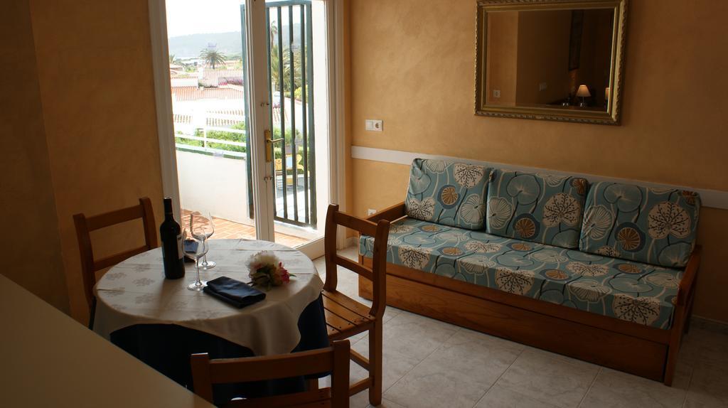 Apartamentos Vistamar Santo Tomas Bagian luar foto